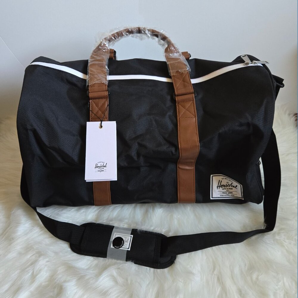 Herschel Novel Duffle 43L - NWT